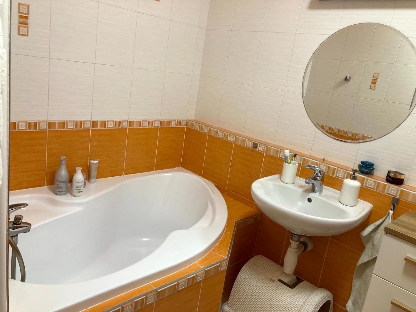 Prenájom bytu 2-izbový 53 m², Václavkova, Hradec Králové, Královéhradecký kraj Prenájom bytu 2-izbový 53 m², Václavkova, Hradec Králové, Královéhradecký kraj