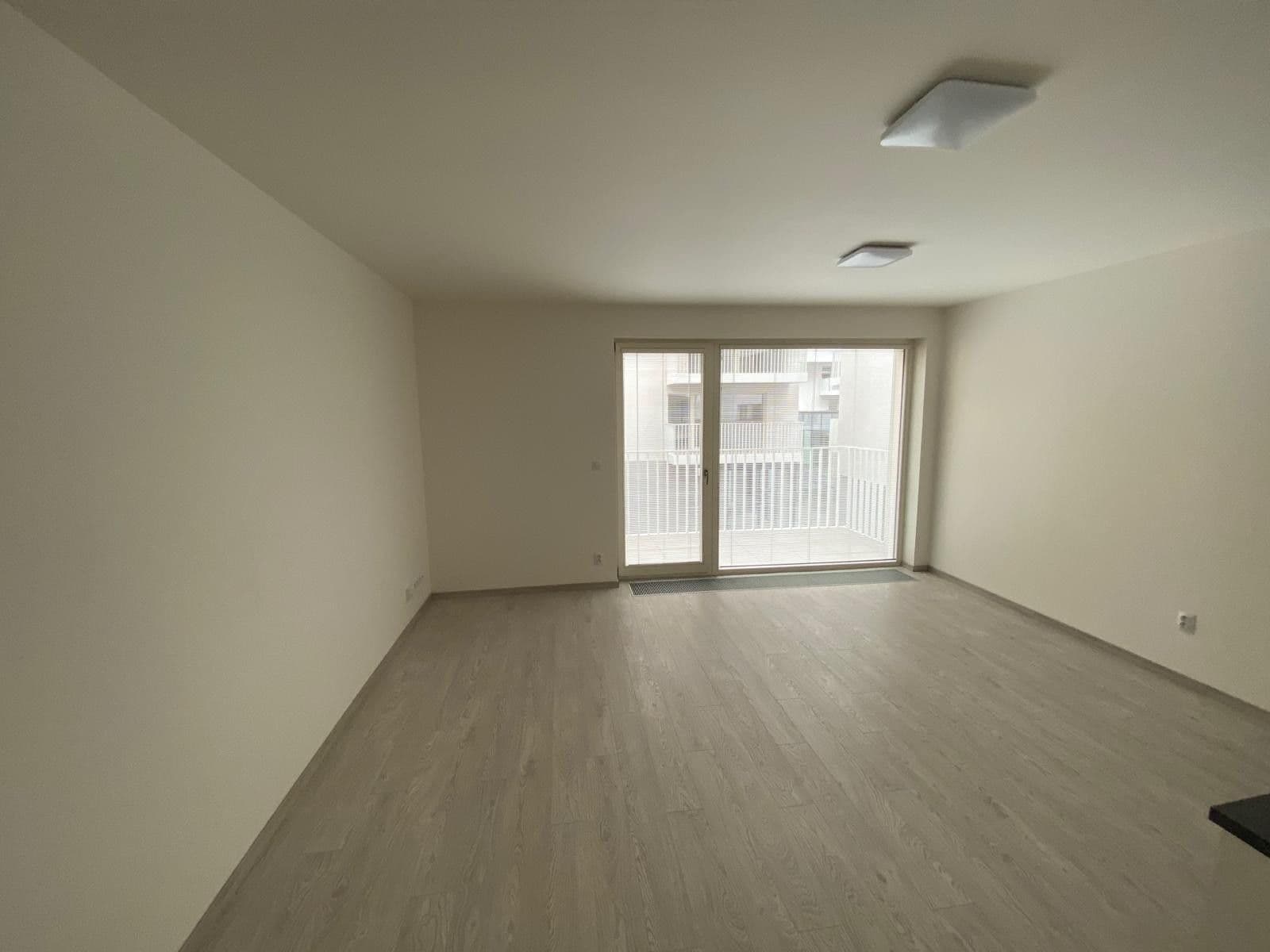 Prenájom bytu 1-izbový 35 m², Křižíkova, Praha, Praha Prenájom bytu 1-izbový 35 m², Křižíkova, Praha, Praha