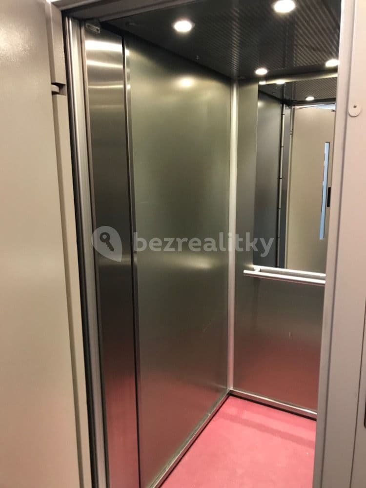 Prenájom bytu 2-izbový 60 m², Nešporova, Olomouc, Olomoucký kraj Prenájom bytu 2-izbový 60 m², Nešporova, Olomouc, Olomoucký kraj