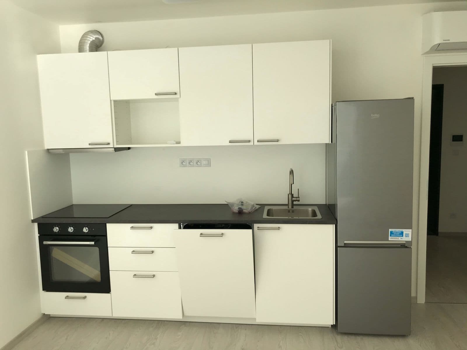 Prenájom bytu 1-izbový 41 m², Křižíkova, Praha, Praha Prenájom bytu 1-izbový 41 m², Křižíkova, Praha, Praha