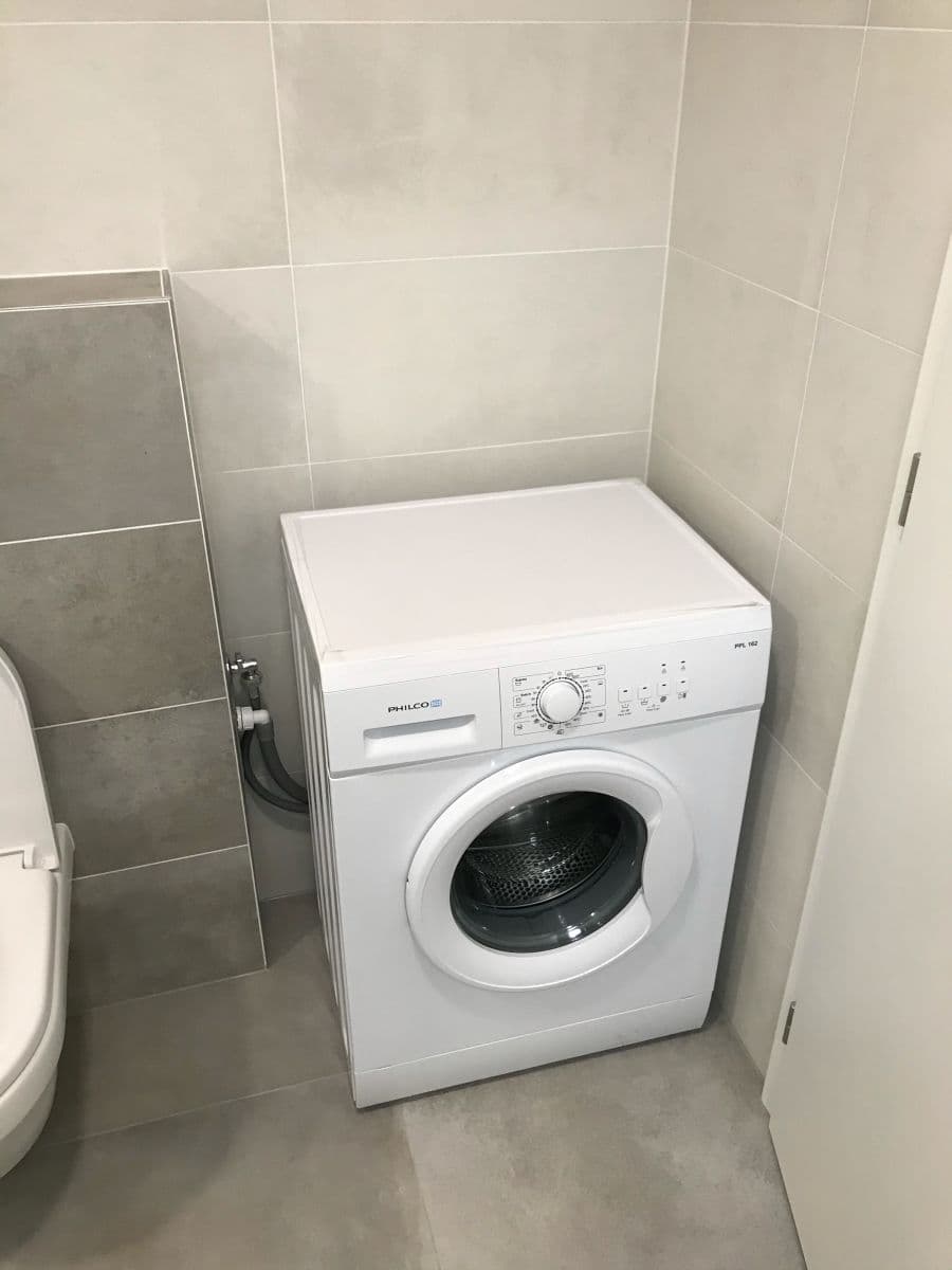 Prenájom bytu 1-izbový 41 m², Křižíkova, Praha, Praha Prenájom bytu 1-izbový 41 m², Křižíkova, Praha, Praha