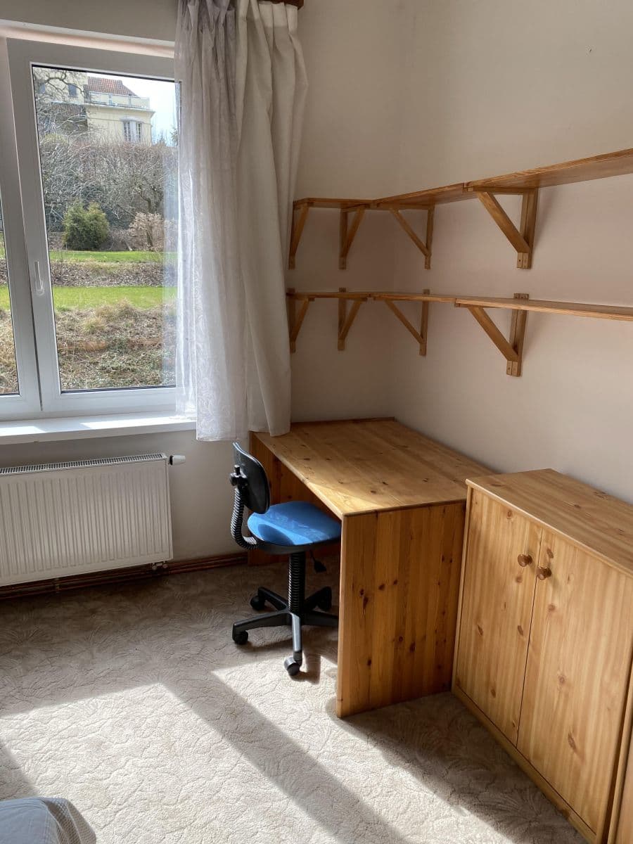 Prenájom bytu 1-izbový 40 m², Buštěhradská, Praha, Praha Prenájom bytu 1-izbový 40 m², Buštěhradská, Praha, Praha