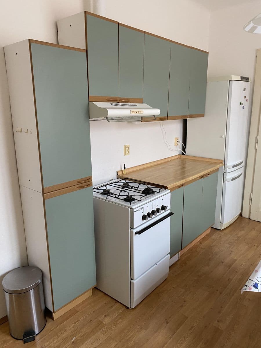 Prenájom bytu 1-izbový 40 m², Buštěhradská, Praha, Praha Prenájom bytu 1-izbový 40 m², Buštěhradská, Praha, Praha