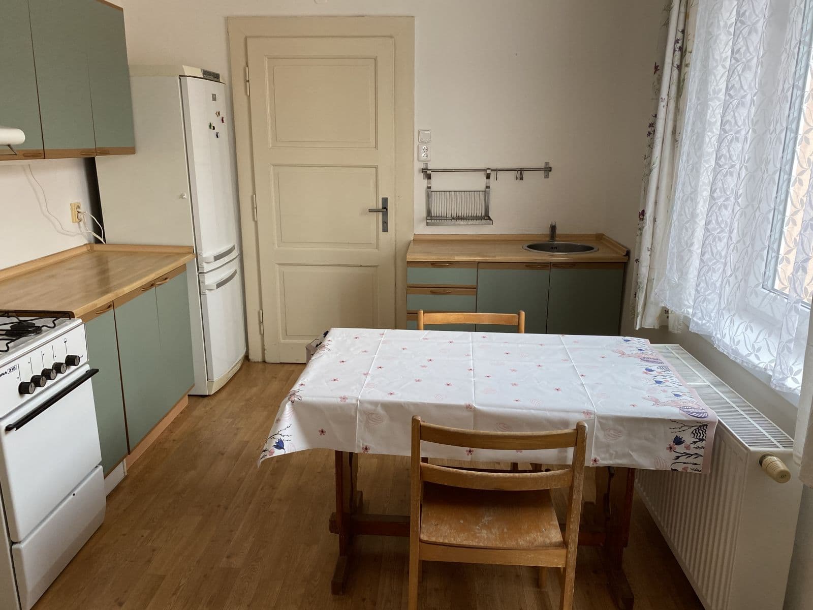 Prenájom bytu 1-izbový 40 m², Buštěhradská, Praha, Praha Prenájom bytu 1-izbový 40 m², Buštěhradská, Praha, Praha