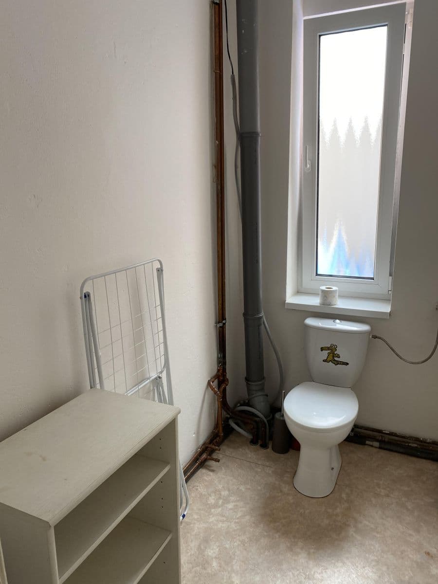 Prenájom bytu 1-izbový 40 m², Buštěhradská, Praha, Praha Prenájom bytu 1-izbový 40 m², Buštěhradská, Praha, Praha
