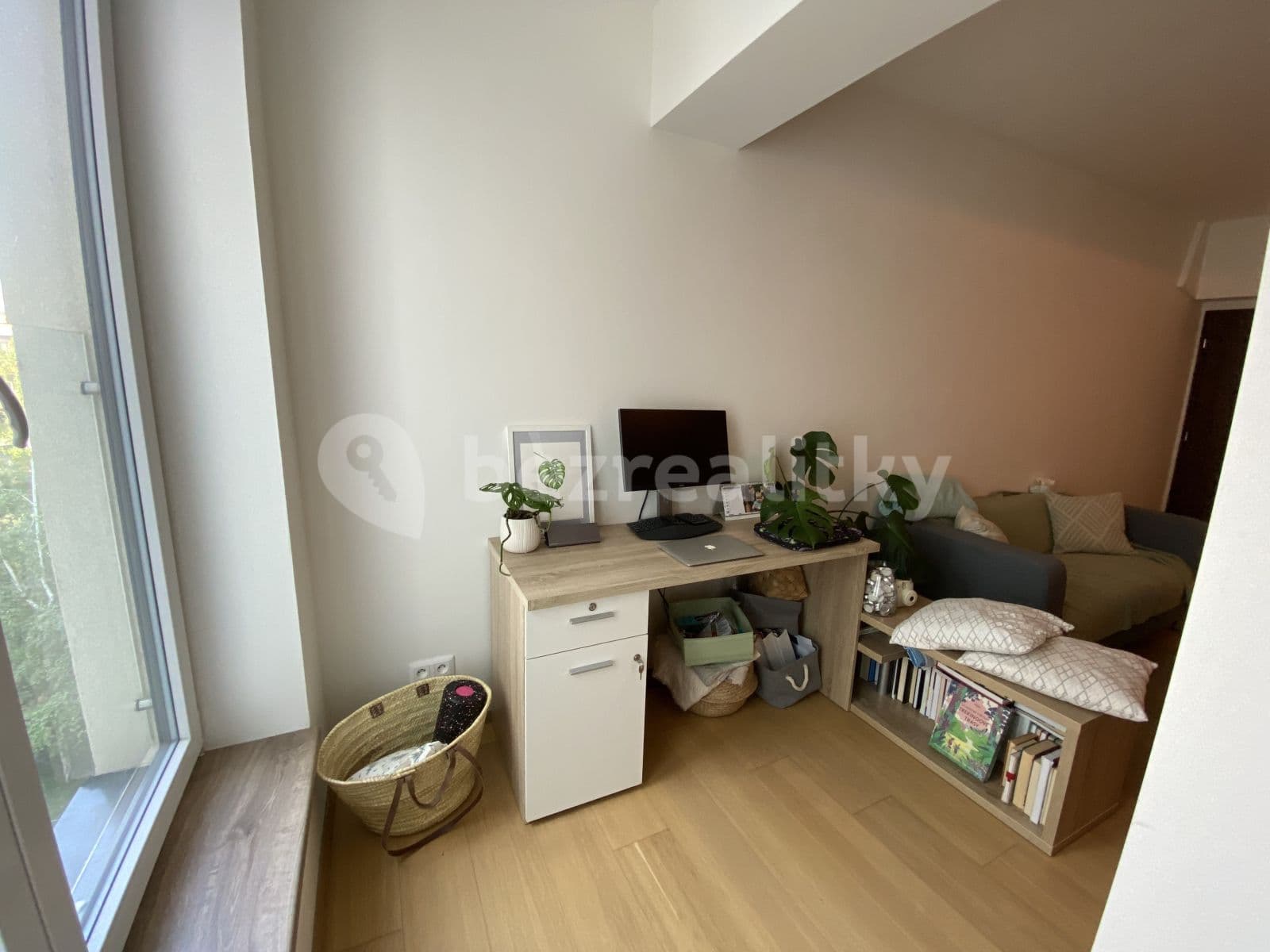 Prenájom bytu 1-izbový 47 m², Jankovcova, Praha, Praha Prenájom bytu 1-izbový 47 m², Jankovcova, Praha, Praha