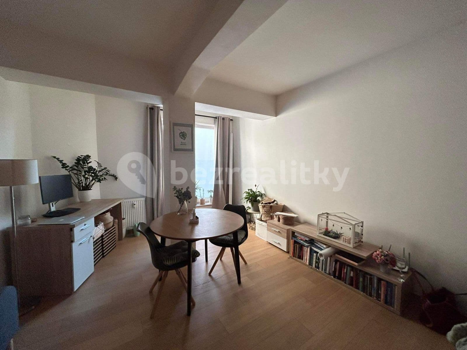 Prenájom bytu 1-izbový 47 m², Jankovcova, Praha, Praha Prenájom bytu 1-izbový 47 m², Jankovcova, Praha, Praha