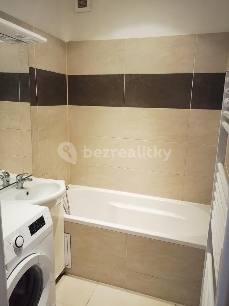 Prenájom bytu 2-izbový 41 m², Prostřední, Praha, Praha Prenájom bytu 2-izbový 41 m², Prostřední, Praha, Praha