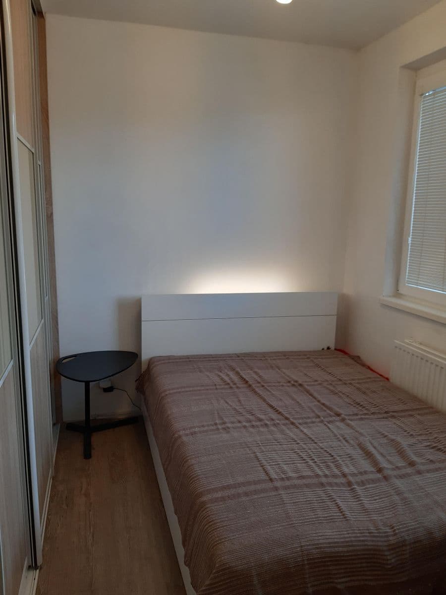 Prenájom bytu 2-izbový 43 m², Devínska Nová Ves, Bratislavský kraj Prenájom bytu 2-izbový 43 m², Devínska Nová Ves, Bratislavský kraj