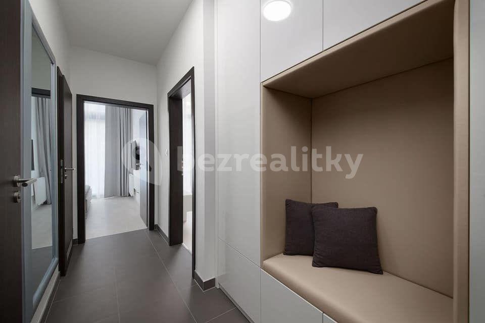 Prenájom bytu 2-izbový 56 m², U Mlýnského kanálu, Praha, Praha