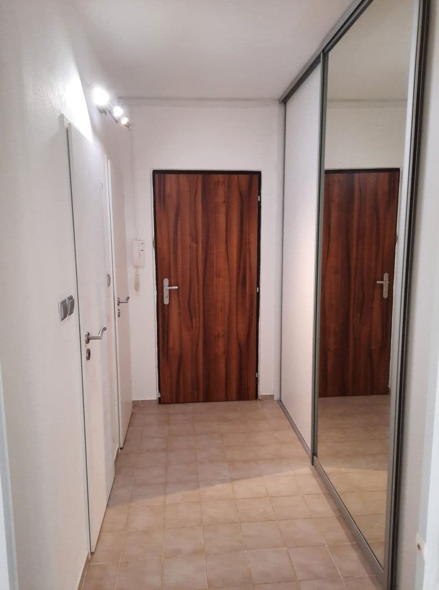 Prenájom bytu 2-izbový 41 m², Přímětická, Praha, Praha Prenájom bytu 2-izbový 41 m², Přímětická, Praha, Praha