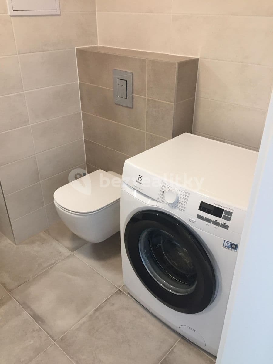 Prenájom bytu 2-izbový 47 m², Na križovatkách, Ružinov, Bratislavský kraj Prenájom bytu 2-izbový 47 m², Na križovatkách, Ružinov, Bratislavský kraj