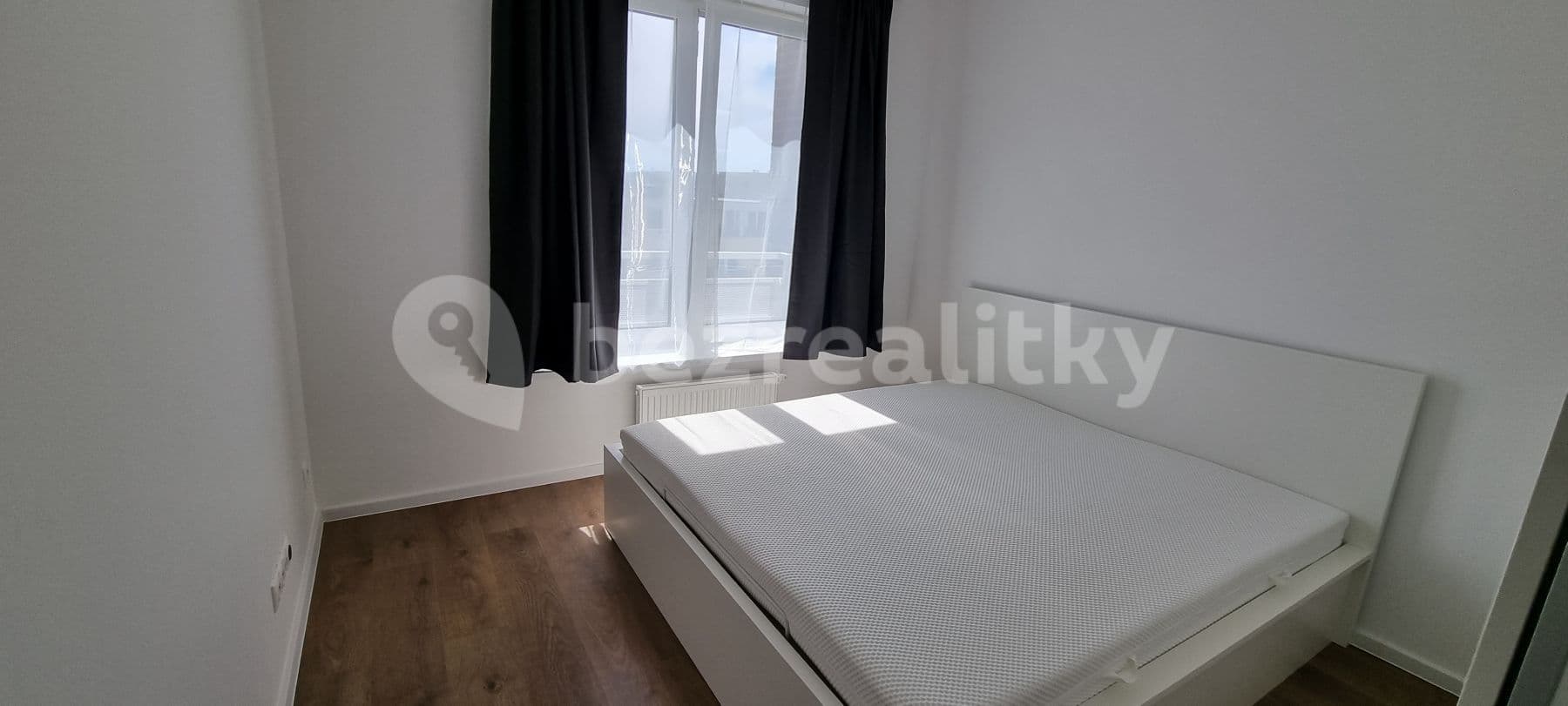 Prenájom bytu 2-izbový 47 m², Na križovatkách, Ružinov, Bratislavský kraj