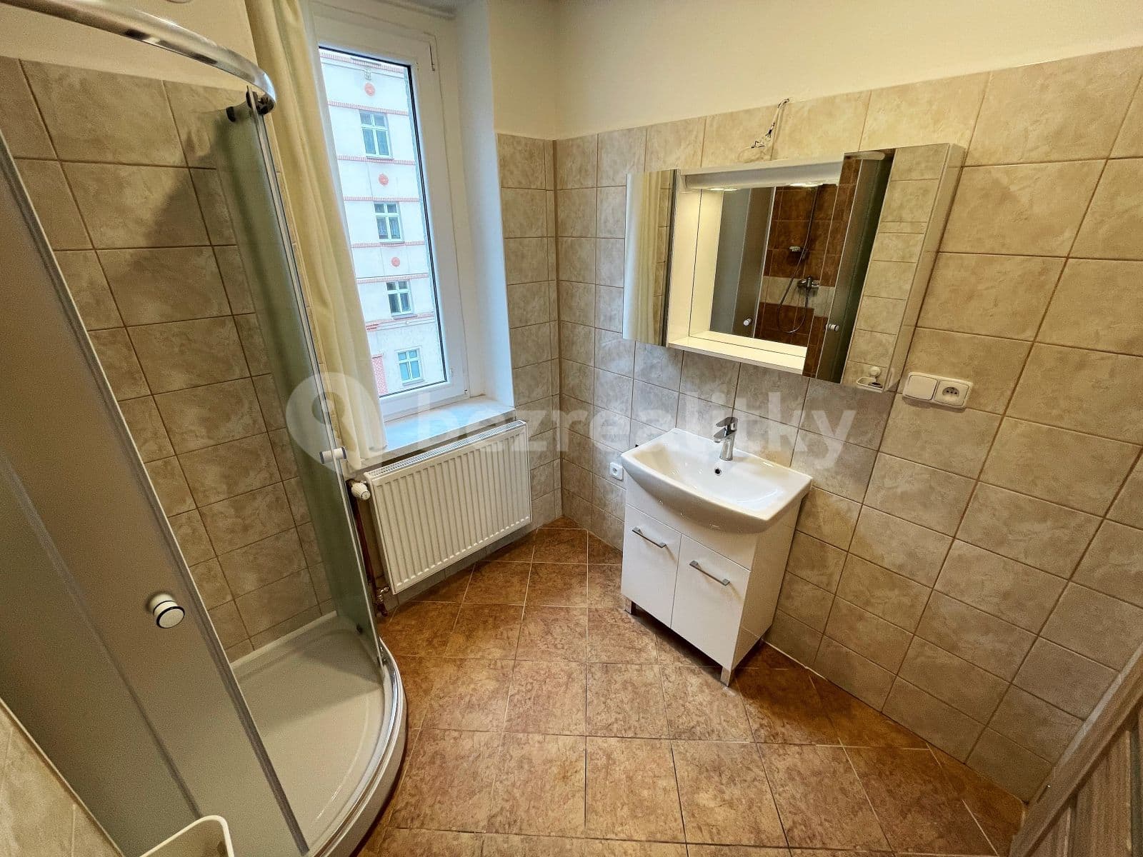 Prenájom bytu 2-izbový 48 m², Úslavská, Plzeň, Plzeňský kraj Prenájom bytu 2-izbový 48 m², Úslavská, Plzeň, Plzeňský kraj