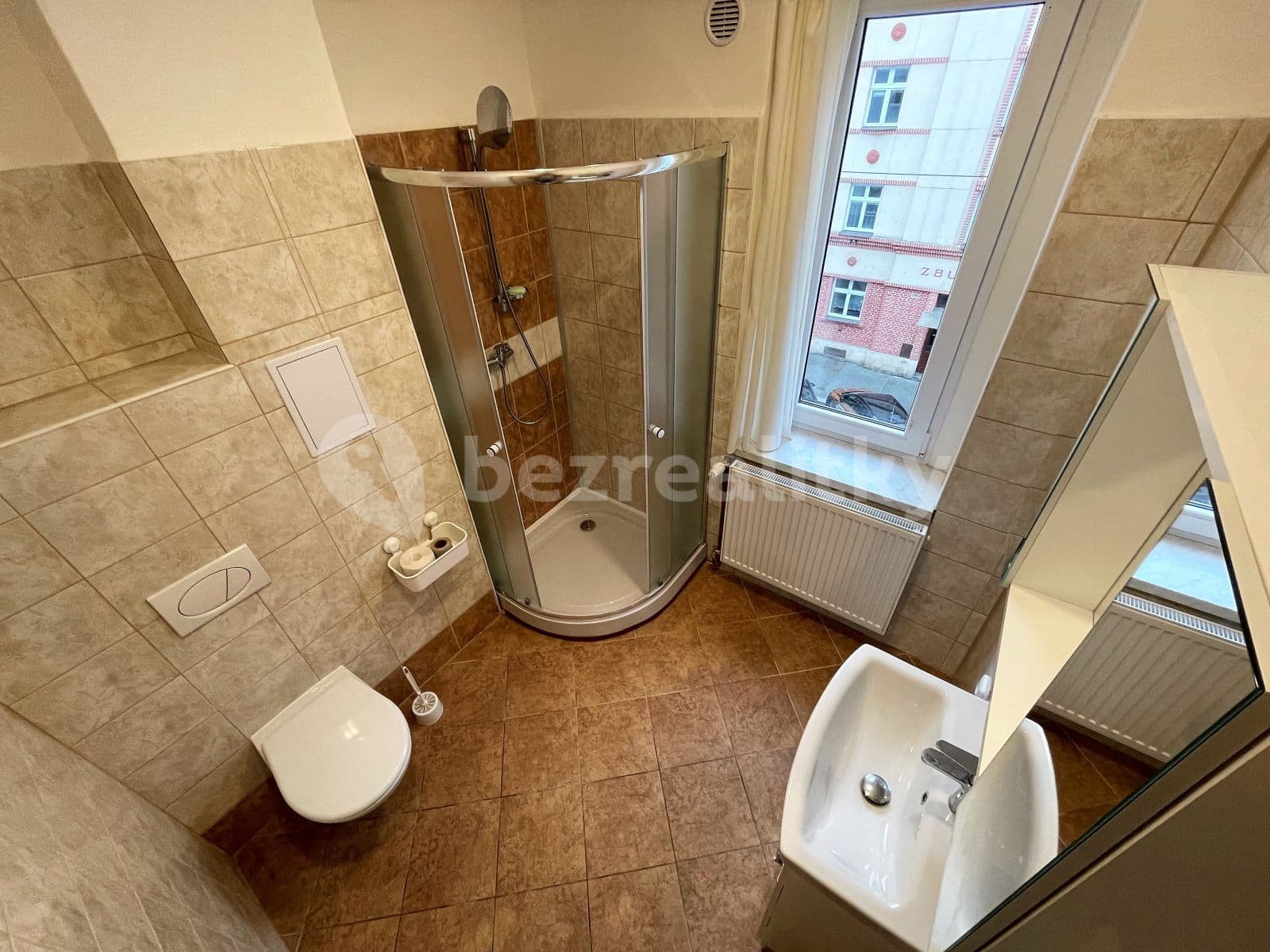 Prenájom bytu 2-izbový 48 m², Úslavská, Plzeň, Plzeňský kraj Prenájom bytu 2-izbový 48 m², Úslavská, Plzeň, Plzeňský kraj
