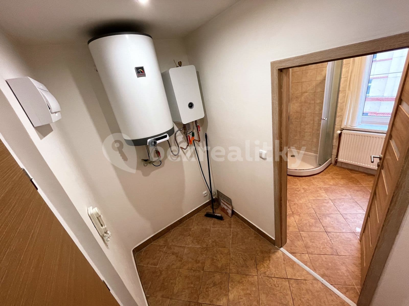 Prenájom bytu 2-izbový 48 m², Úslavská, Plzeň, Plzeňský kraj Prenájom bytu 2-izbový 48 m², Úslavská, Plzeň, Plzeňský kraj