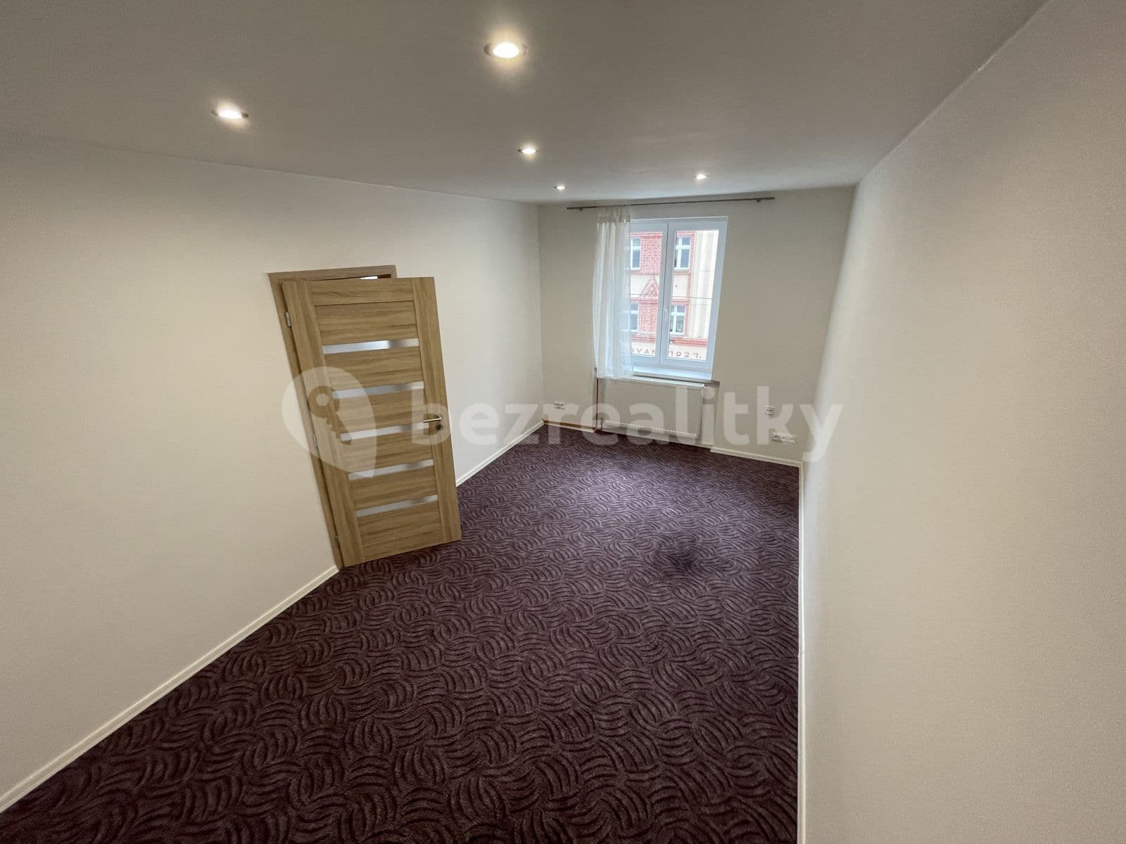 Prenájom bytu 2-izbový 48 m², Úslavská, Plzeň, Plzeňský kraj Prenájom bytu 2-izbový 48 m², Úslavská, Plzeň, Plzeňský kraj