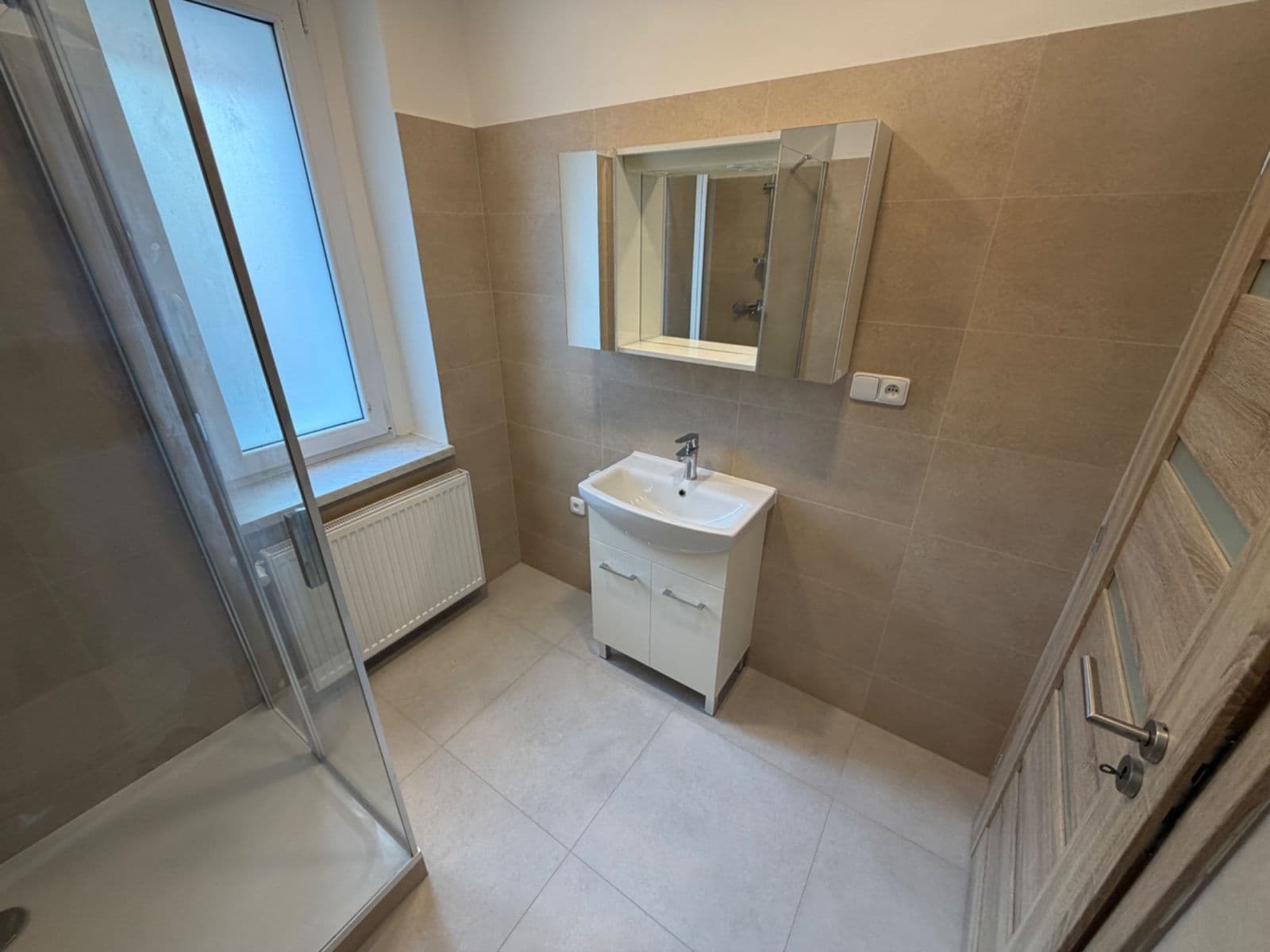 Prenájom bytu 2-izbový 48 m², Úslavská, Plzeň, Plzeňský kraj Prenájom bytu 2-izbový 48 m², Úslavská, Plzeň, Plzeňský kraj
