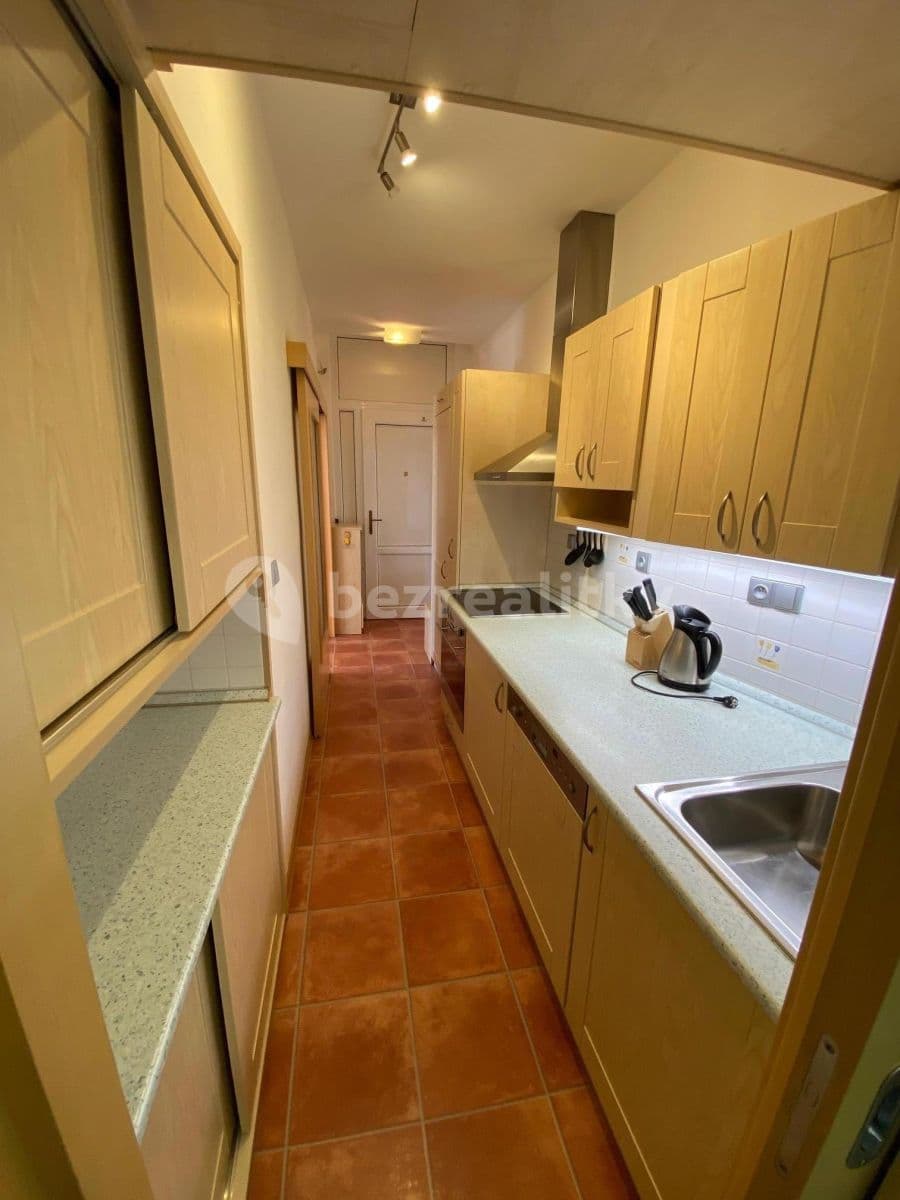 Prenájom bytu 3-izbový 64 m², Rašínova, Soběslav, Jihočeský kraj Prenájom bytu 3-izbový 64 m², Rašínova, Soběslav, Jihočeský kraj