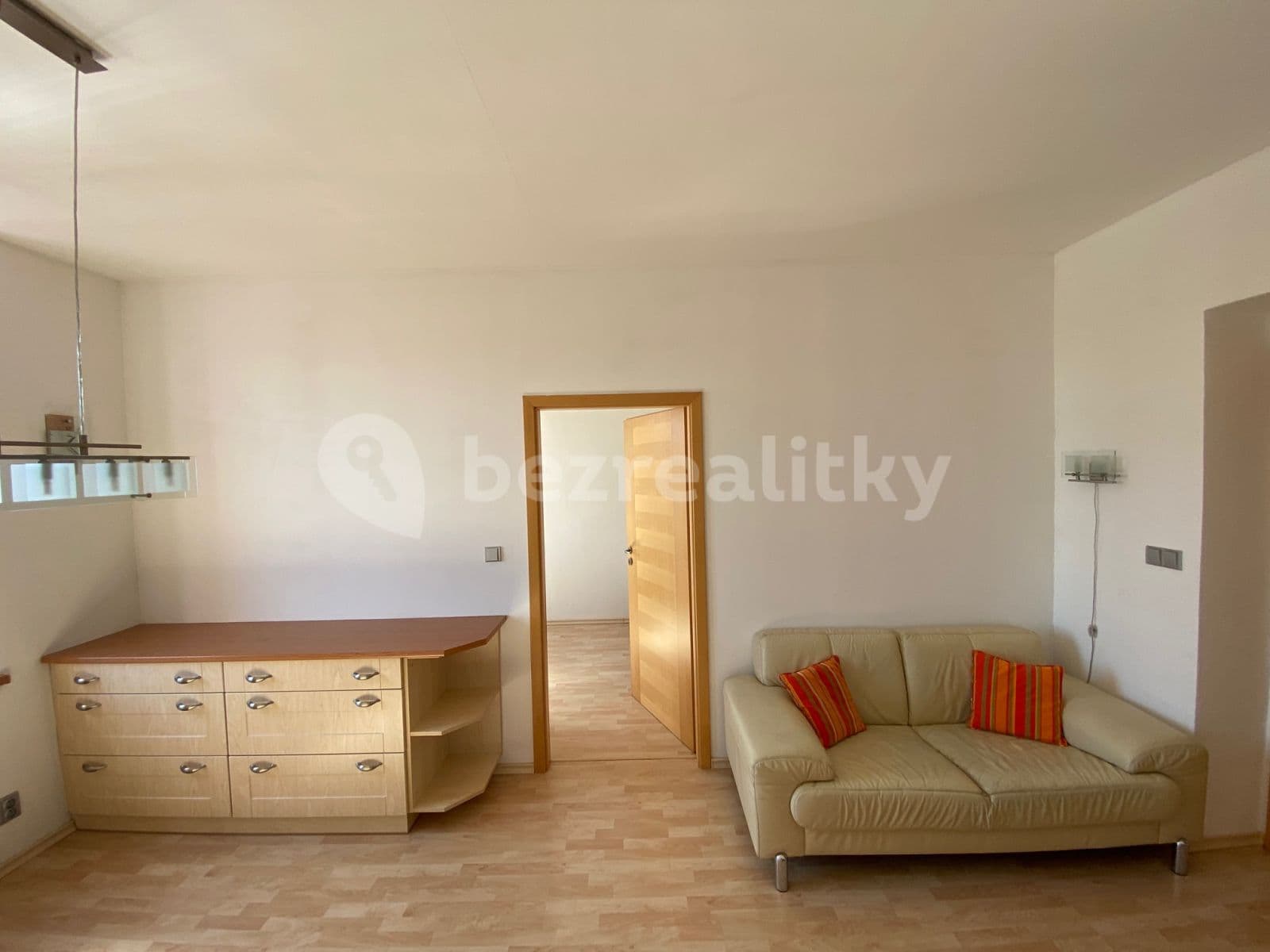 Prenájom bytu 3-izbový 64 m², Rašínova, Soběslav, Jihočeský kraj Prenájom bytu 3-izbový 64 m², Rašínova, Soběslav, Jihočeský kraj