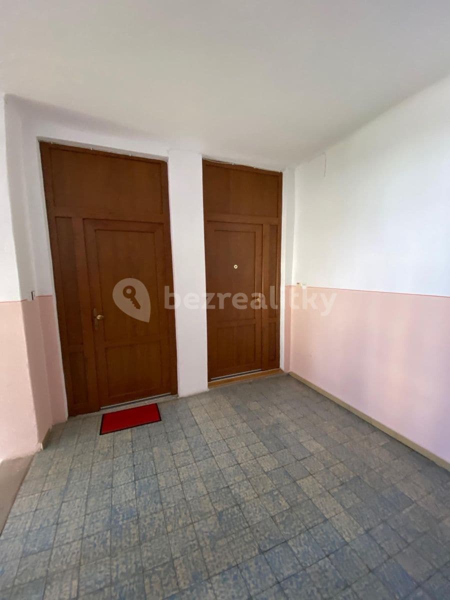 Prenájom bytu 3-izbový 64 m², Rašínova, Soběslav, Jihočeský kraj Prenájom bytu 3-izbový 64 m², Rašínova, Soběslav, Jihočeský kraj