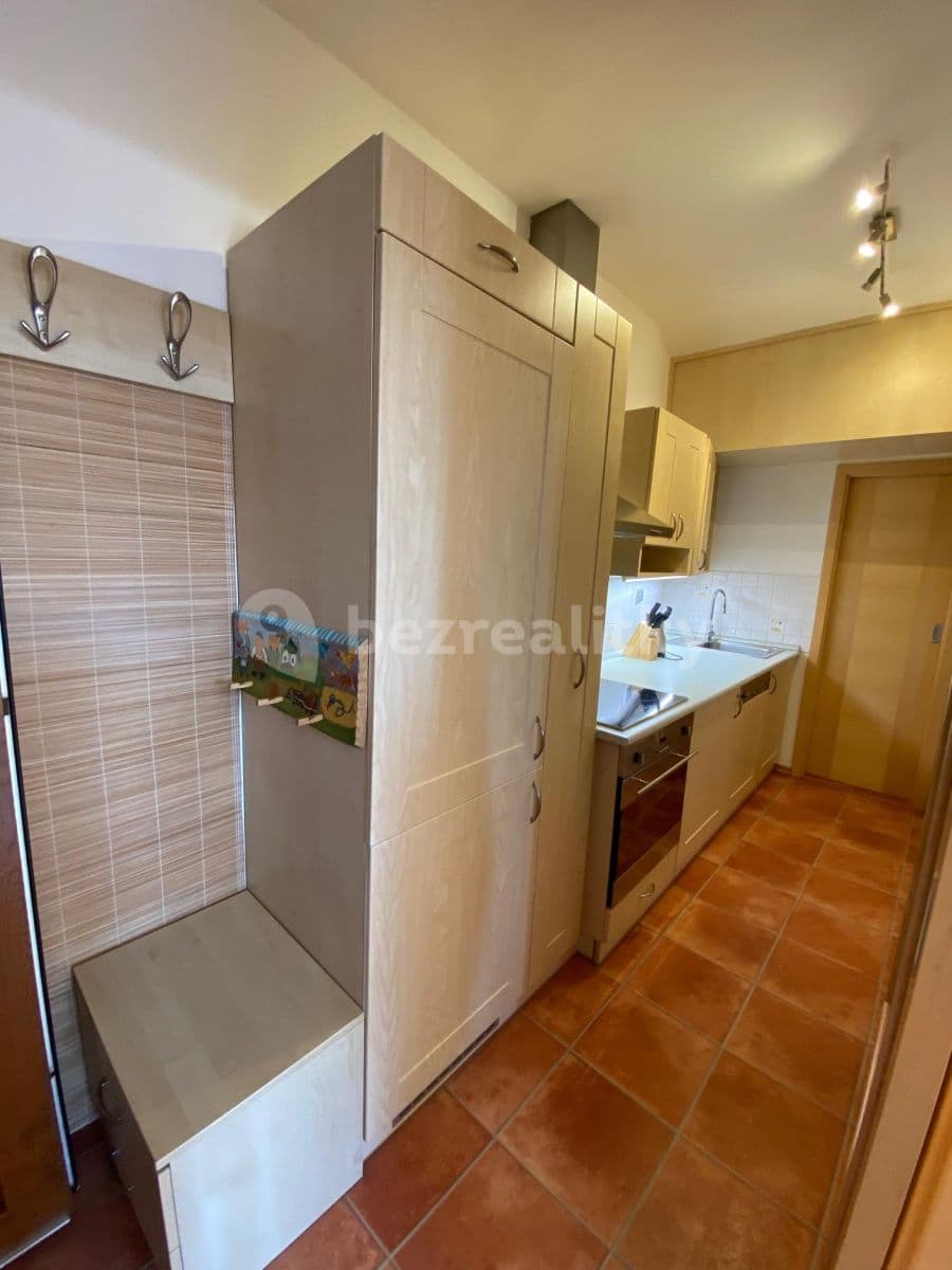 Prenájom bytu 3-izbový 64 m², Rašínova, Soběslav, Jihočeský kraj Prenájom bytu 3-izbový 64 m², Rašínova, Soběslav, Jihočeský kraj