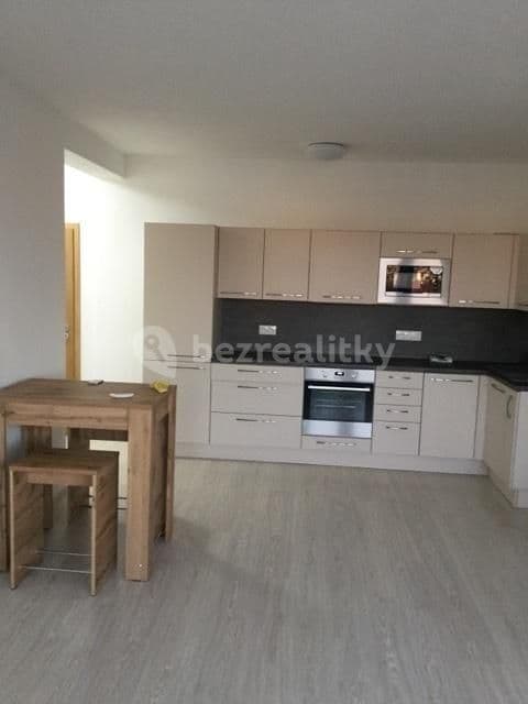 Prenájom bytu 1-izbový 47 m², Železničního pluku, Pardubice, Pardubický kraj Prenájom bytu 1-izbový 47 m², Železničního pluku, Pardubice, Pardubický kraj