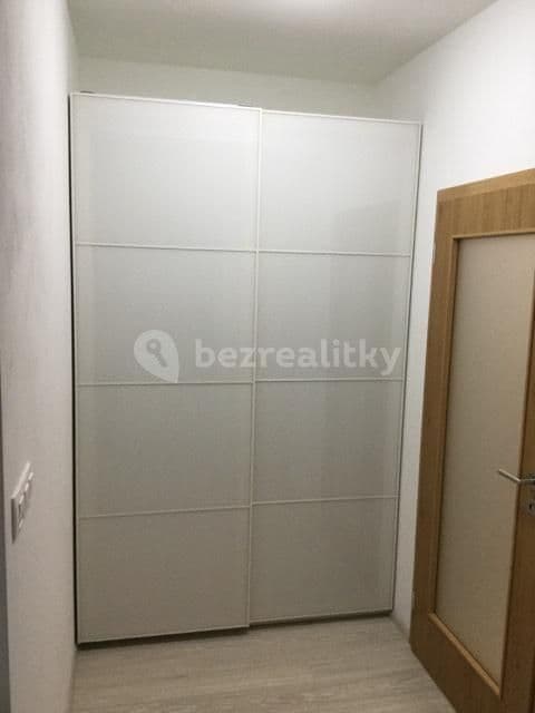 Prenájom bytu 1-izbový 47 m², Železničního pluku, Pardubice, Pardubický kraj Prenájom bytu 1-izbový 47 m², Železničního pluku, Pardubice, Pardubický kraj