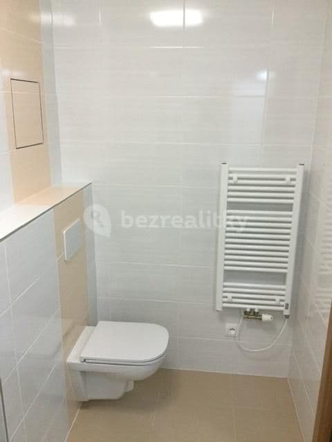 Prenájom bytu 1-izbový 47 m², Železničního pluku, Pardubice, Pardubický kraj Prenájom bytu 1-izbový 47 m², Železničního pluku, Pardubice, Pardubický kraj