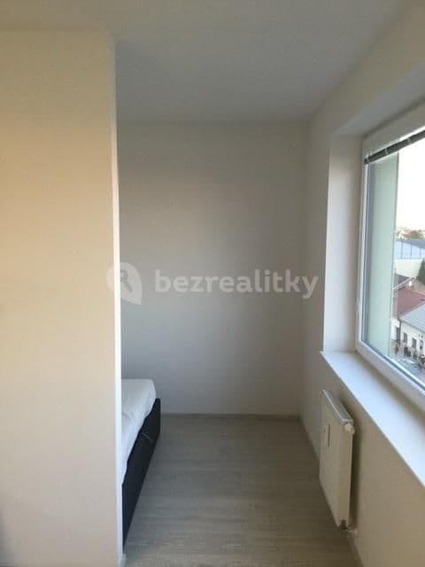 Prenájom bytu 1-izbový 47 m², Železničního pluku, Pardubice, Pardubický kraj Prenájom bytu 1-izbový 47 m², Železničního pluku, Pardubice, Pardubický kraj