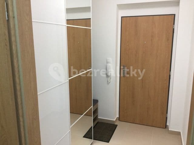 Prenájom bytu 1-izbový 47 m², Železničního pluku, Pardubice, Pardubický kraj Prenájom bytu 1-izbový 47 m², Železničního pluku, Pardubice, Pardubický kraj