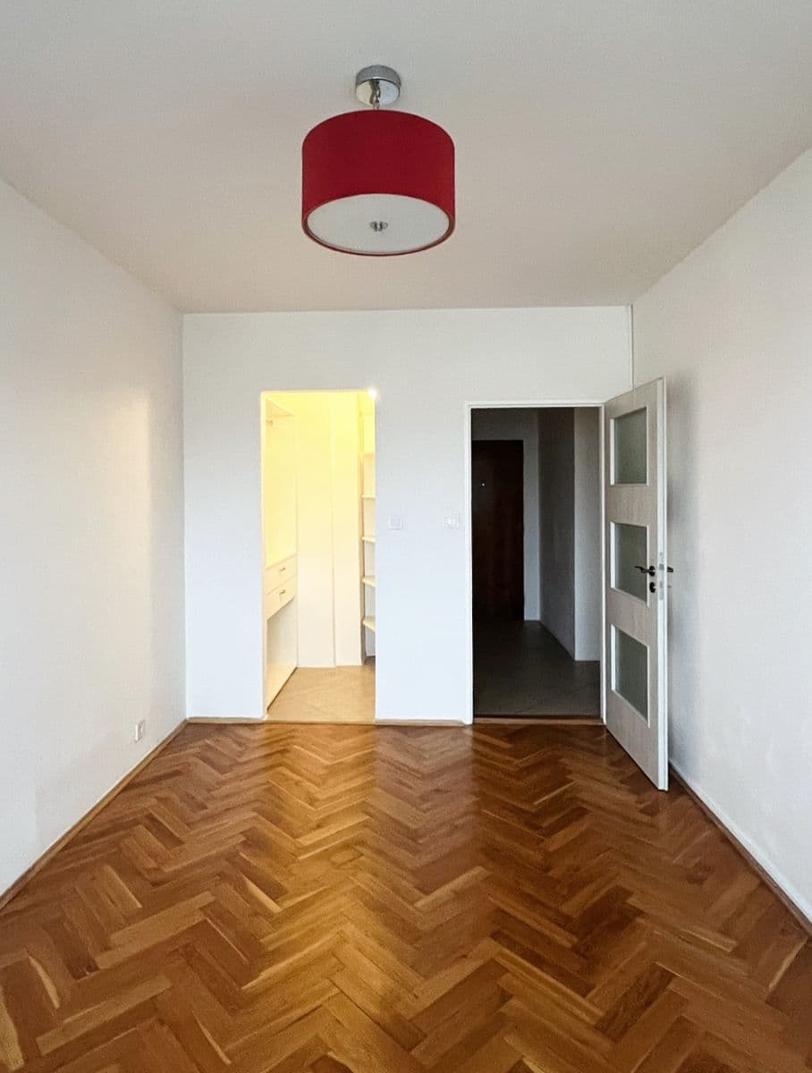 Prenájom bytu 3-izbový 75 m², V Olšinách, Praha, Praha Prenájom bytu 3-izbový 75 m², V Olšinách, Praha, Praha
