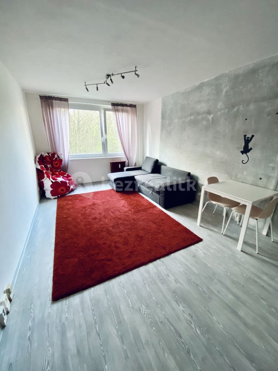 Prenájom bytu 1-izbový 29 m², Pod Lysinami, Praha, Praha Prenájom bytu 1-izbový 29 m², Pod Lysinami, Praha, Praha