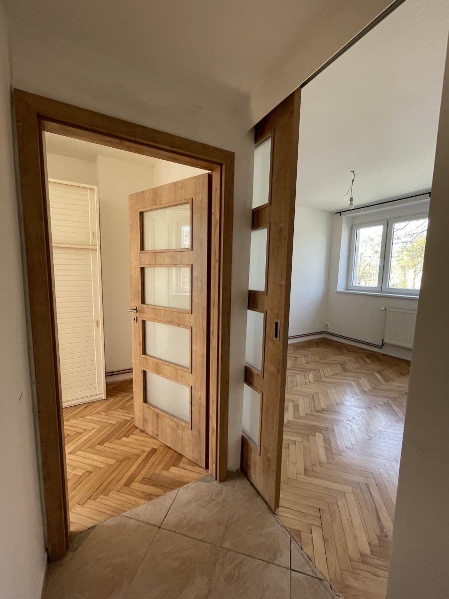 Prenájom bytu 2-izbový 42 m², Patočkova, Praha, Praha Prenájom bytu 2-izbový 42 m², Patočkova, Praha, Praha
