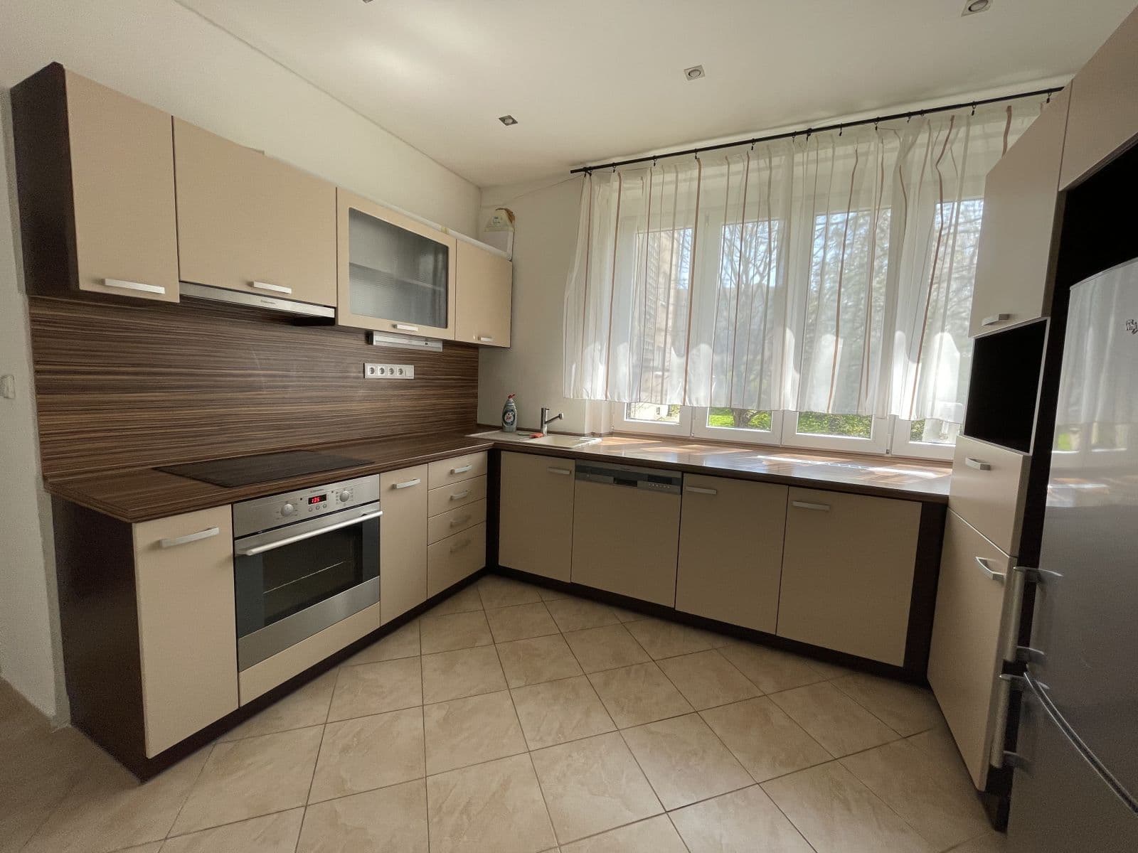 Prenájom bytu 2-izbový 42 m², Patočkova, Praha, Praha Prenájom bytu 2-izbový 42 m², Patočkova, Praha, Praha