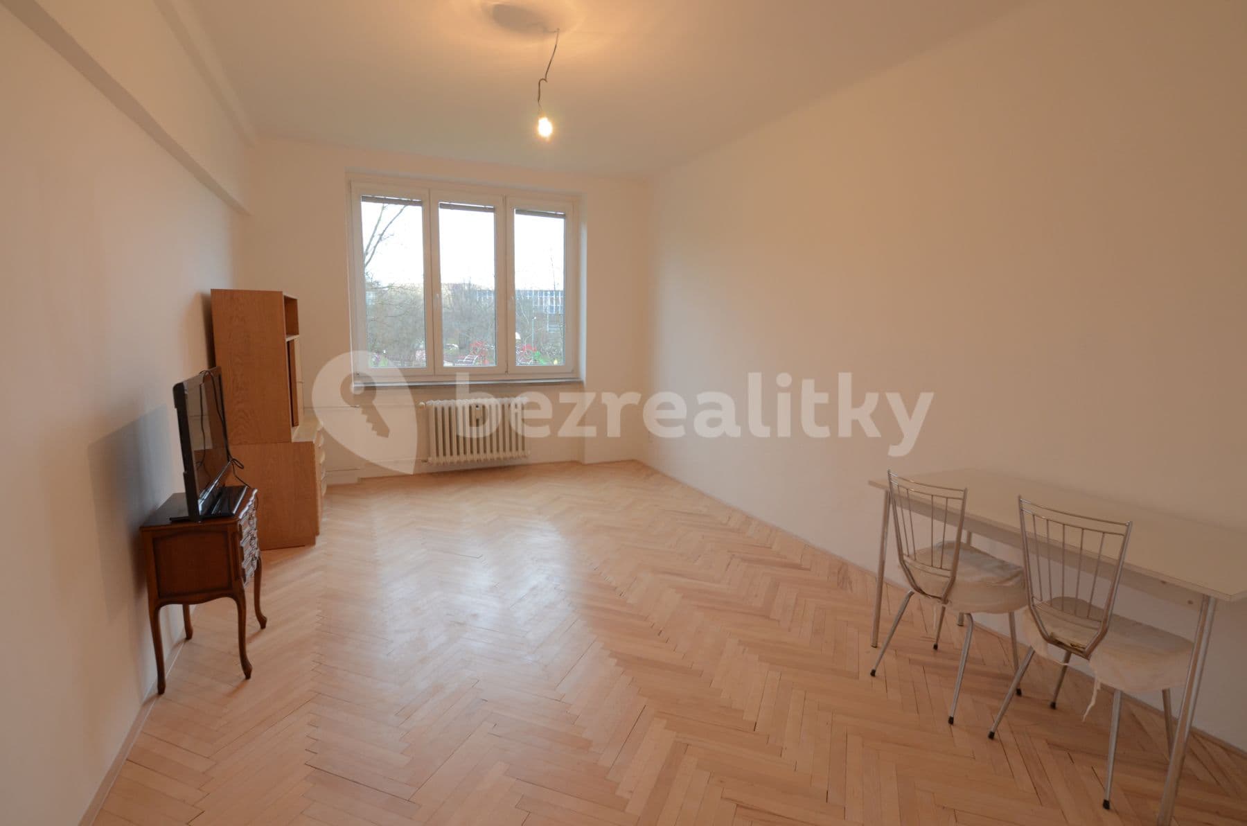 Prenájom bytu 3-izbový 77 m², Nedvězská, Praha, Praha Prenájom bytu 3-izbový 77 m², Nedvězská, Praha, Praha