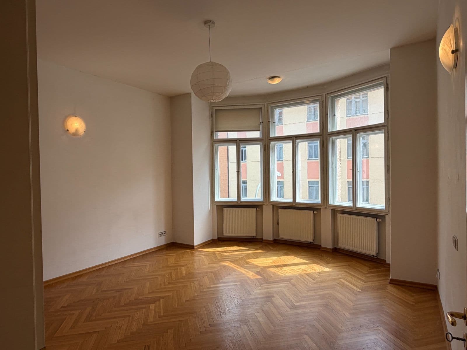 Prenájom bytu 2-izbový 52 m², Ondříčkova, Praha, Praha Prenájom bytu 2-izbový 52 m², Ondříčkova, Praha, Praha