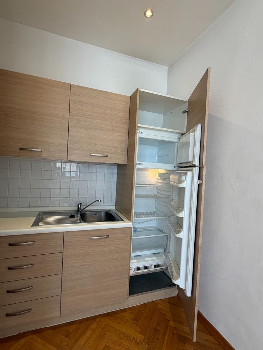 Prenájom bytu 2-izbový 52 m², Ondříčkova, Praha, Praha Prenájom bytu 2-izbový 52 m², Ondříčkova, Praha, Praha