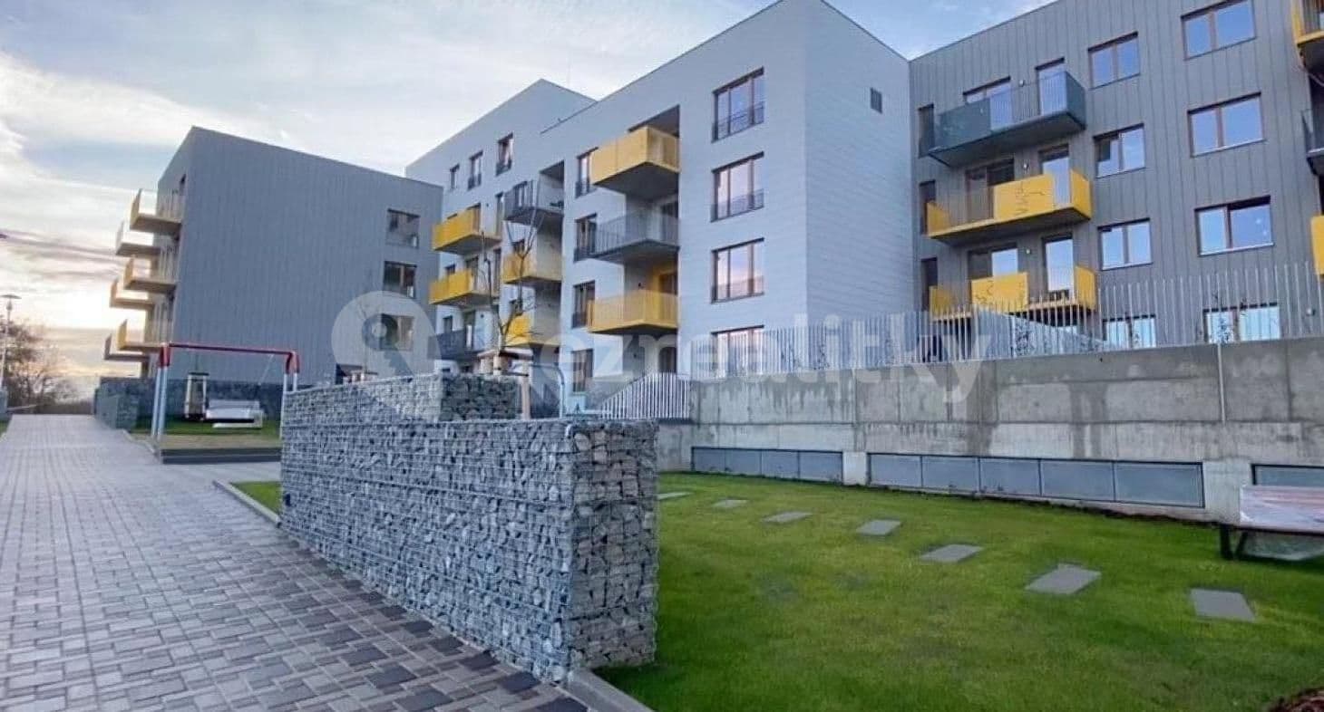 Prenájom bytu 2-izbový 46 m², Tovární, Čelákovice, Středočeský kraj Prenájom bytu 2-izbový 46 m², Tovární, Čelákovice, Středočeský kraj