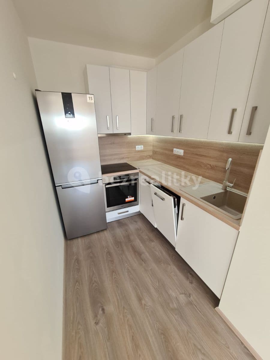 Prenájom bytu 2-izbový 46 m², Tovární, Čelákovice, Středočeský kraj Prenájom bytu 2-izbový 46 m², Tovární, Čelákovice, Středočeský kraj