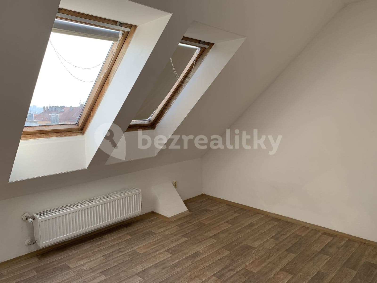 Prenájom bytu 2-izbový 62 m², Sdružení, Praha, Praha Prenájom bytu 2-izbový 62 m², Sdružení, Praha, Praha