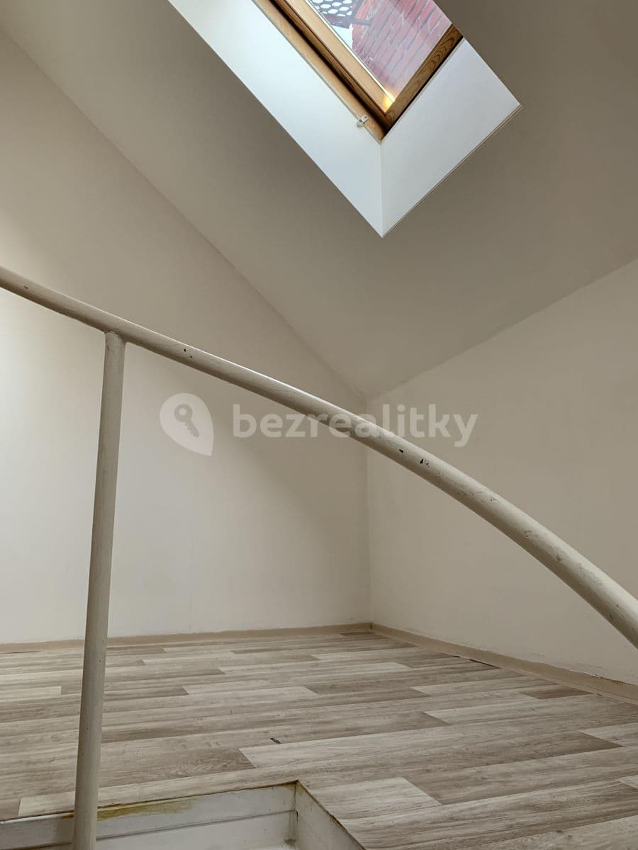 Prenájom bytu 2-izbový 62 m², Sdružení, Praha, Praha Prenájom bytu 2-izbový 62 m², Sdružení, Praha, Praha