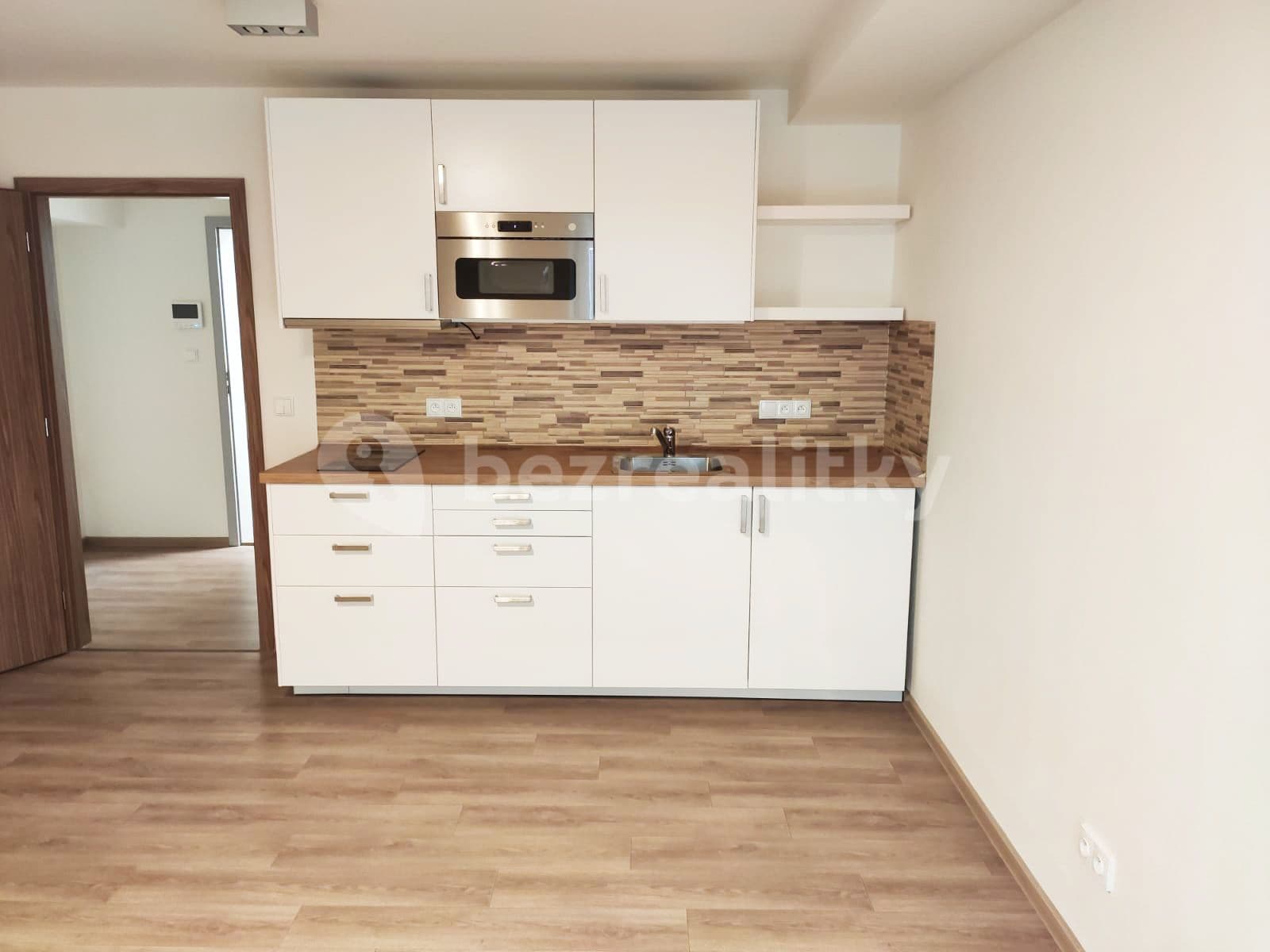Prenájom bytu 1-izbový 26 m², U Stadionu, Břeclav, Jihomoravský kraj Prenájom bytu 1-izbový 26 m², U Stadionu, Břeclav, Jihomoravský kraj