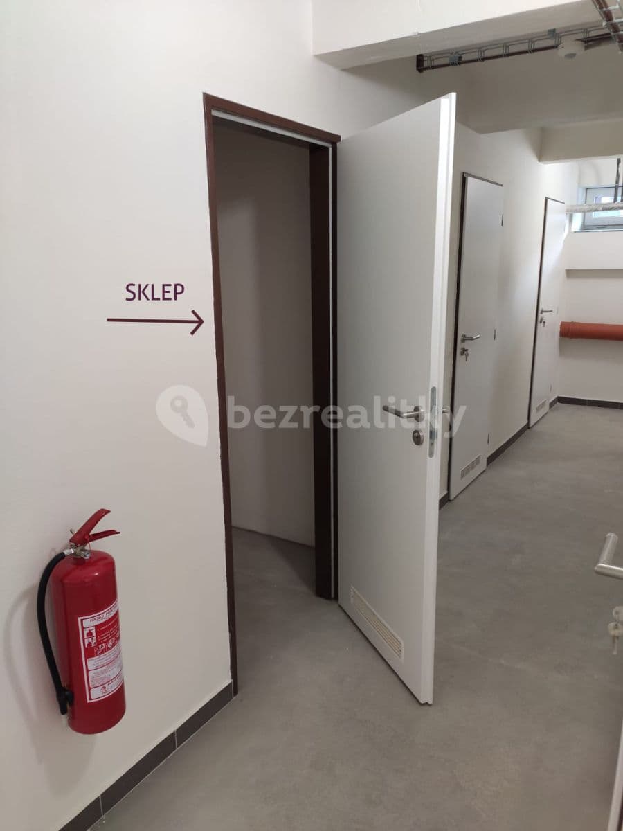 Prenájom bytu 1-izbový 26 m², U Stadionu, Břeclav, Jihomoravský kraj Prenájom bytu 1-izbový 26 m², U Stadionu, Břeclav, Jihomoravský kraj