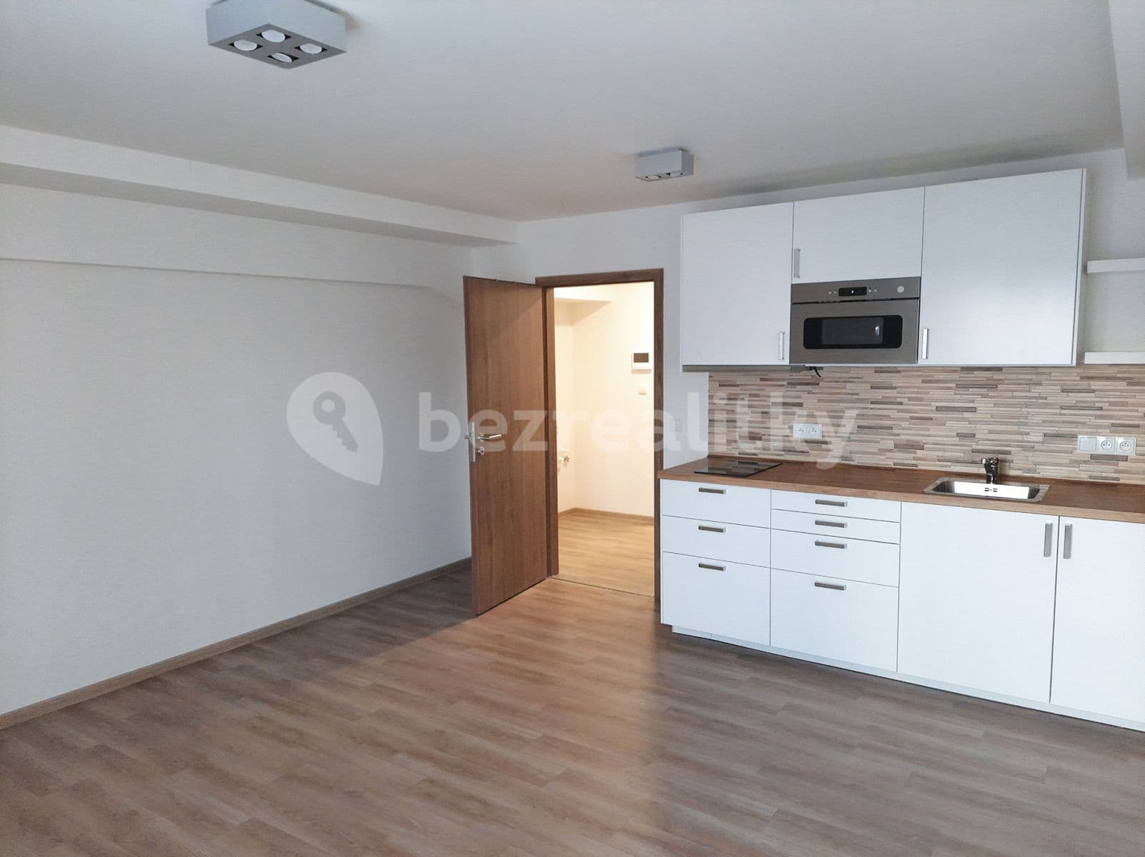 Prenájom bytu 1-izbový 26 m², U Stadionu, Břeclav, Jihomoravský kraj Prenájom bytu 1-izbový 26 m², U Stadionu, Břeclav, Jihomoravský kraj