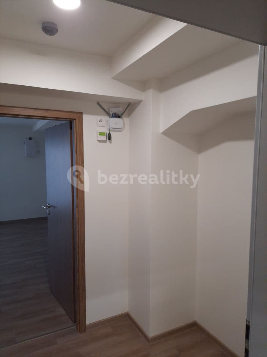 Prenájom bytu 1-izbový 26 m², U Stadionu, Břeclav, Jihomoravský kraj Prenájom bytu 1-izbový 26 m², U Stadionu, Břeclav, Jihomoravský kraj