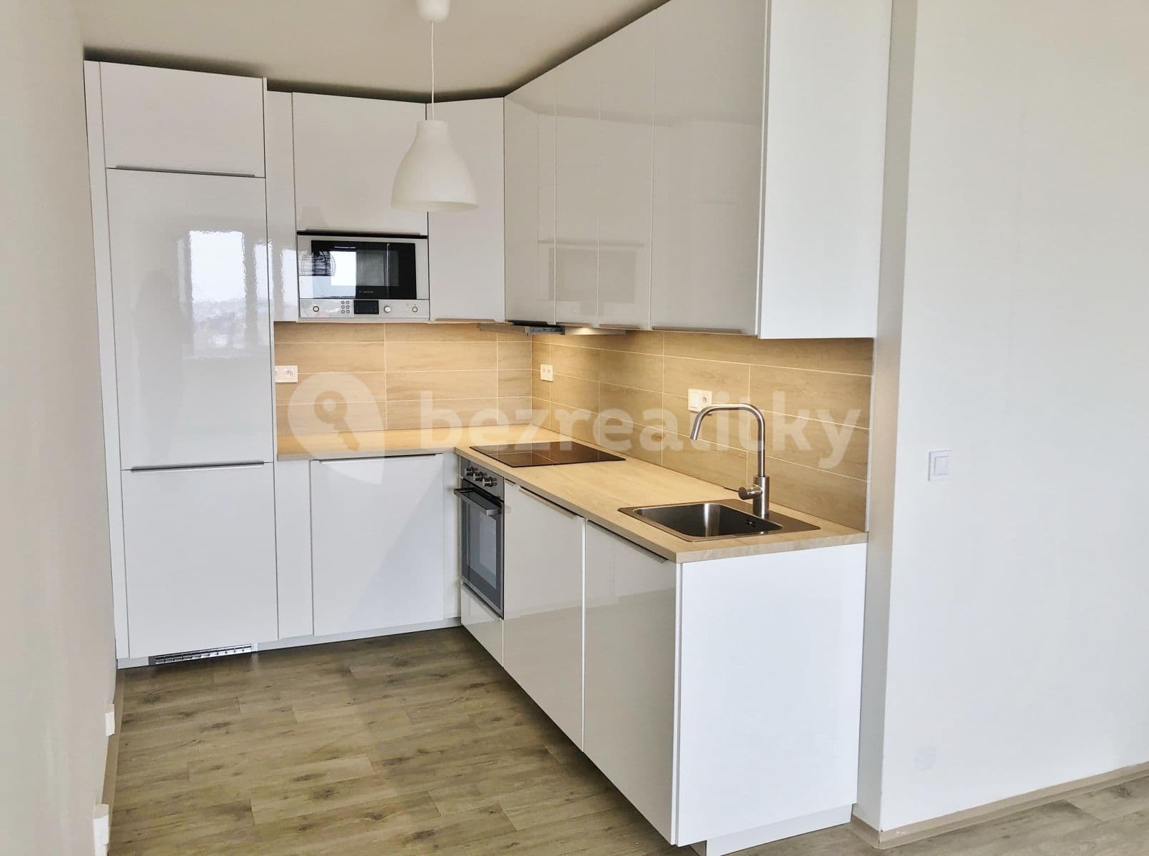 Prenájom bytu 3-izbový 65 m², Kocianova, Praha, Praha Prenájom bytu 3-izbový 65 m², Kocianova, Praha, Praha