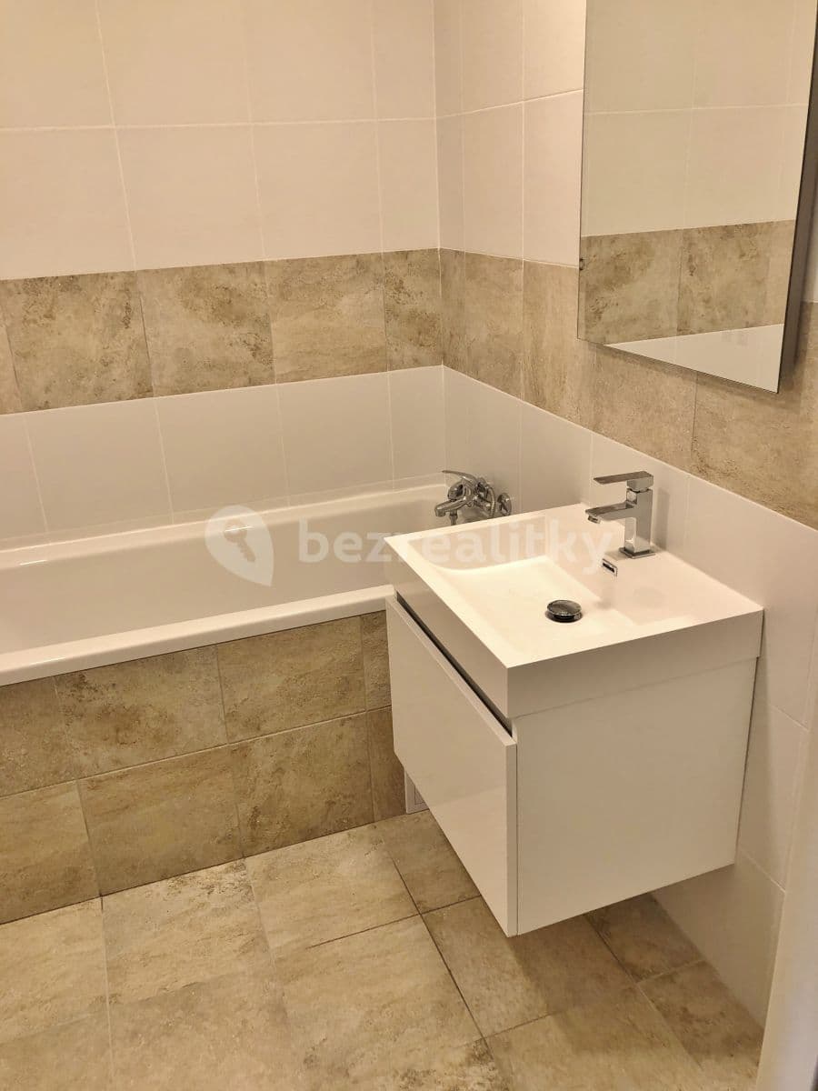 Prenájom bytu 3-izbový 65 m², Kocianova, Praha, Praha Prenájom bytu 3-izbový 65 m², Kocianova, Praha, Praha