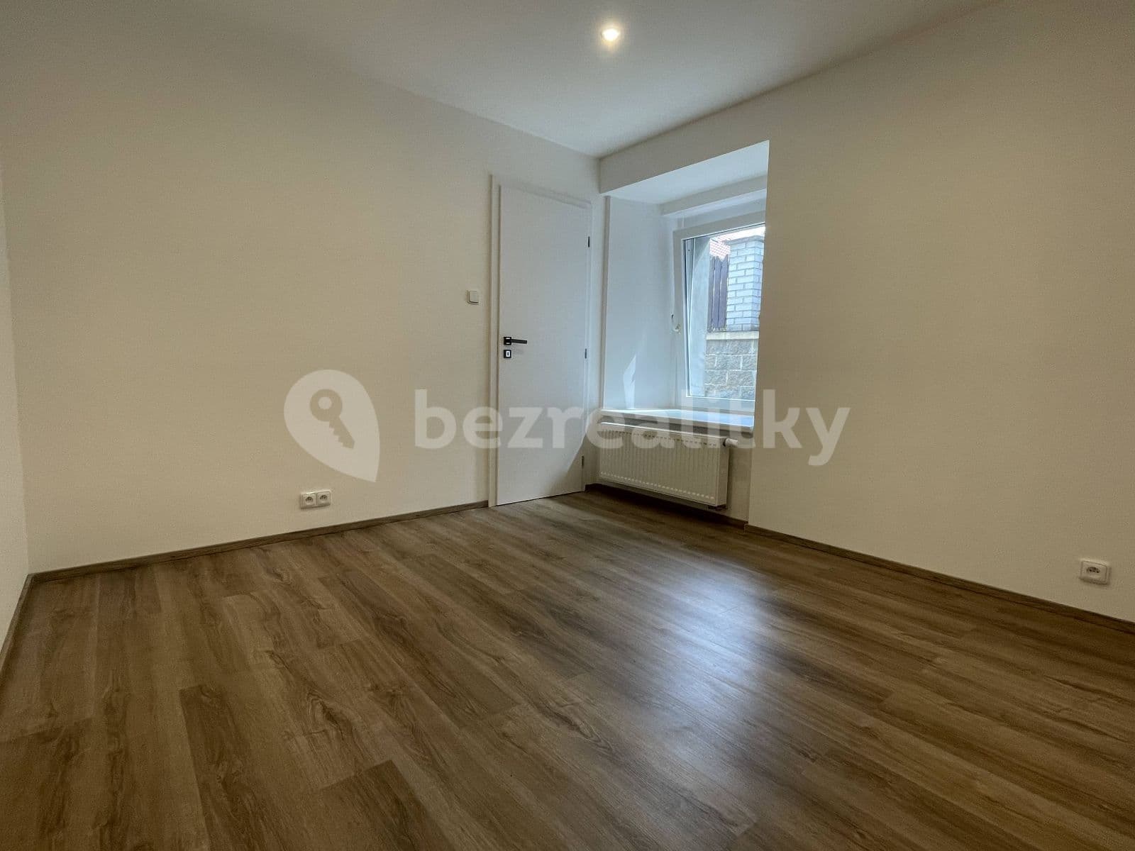 Prenájom bytu 2-izbový 50 m², Kralupská, Statenice, Středočeský kraj Prenájom bytu 2-izbový 50 m², Kralupská, Statenice, Středočeský kraj