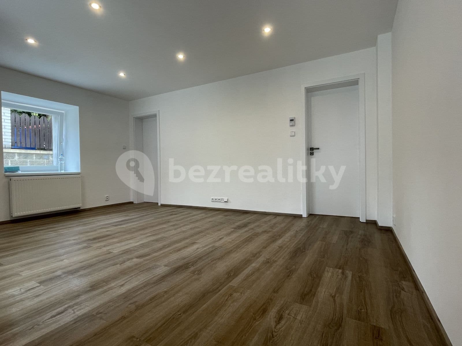 Prenájom bytu 2-izbový 50 m², Kralupská, Statenice, Středočeský kraj Prenájom bytu 2-izbový 50 m², Kralupská, Statenice, Středočeský kraj